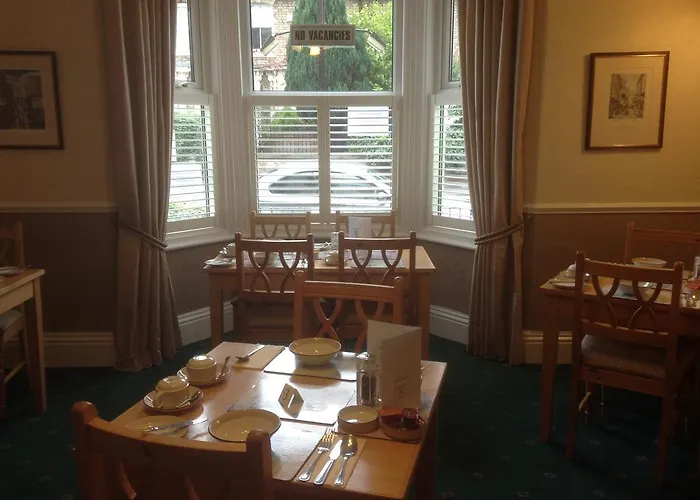 Chelmsford Place Guest HouseBed and Breakfast